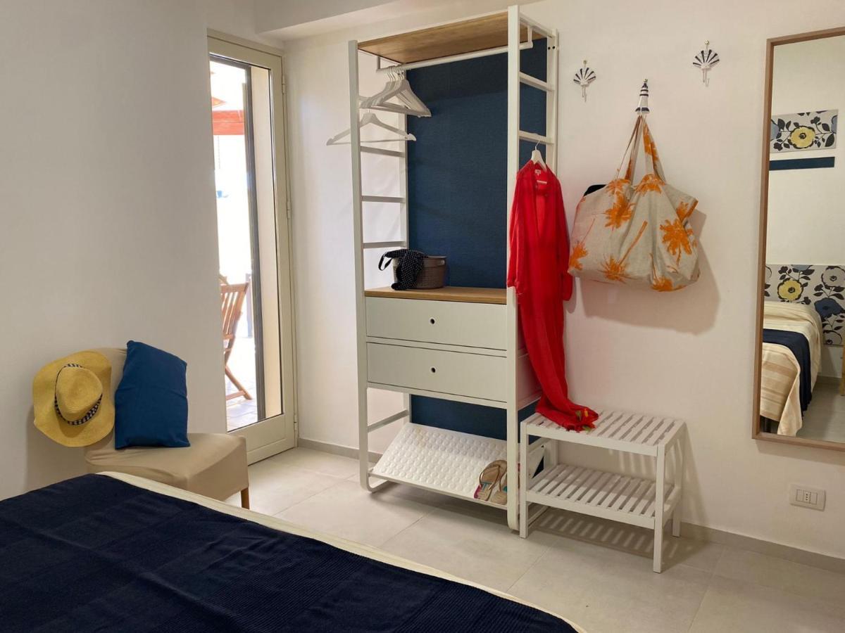 Casa Vacanze Il Giardino Dei Girasoli Marina di Ragusa Exterior foto