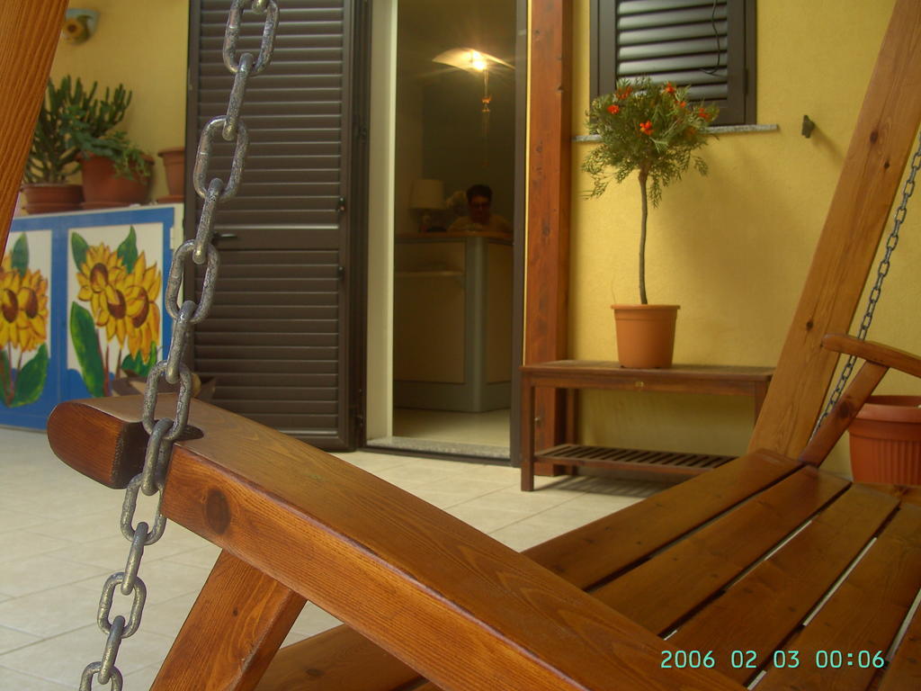 Casa Vacanze Il Giardino Dei Girasoli Marina di Ragusa Exterior foto